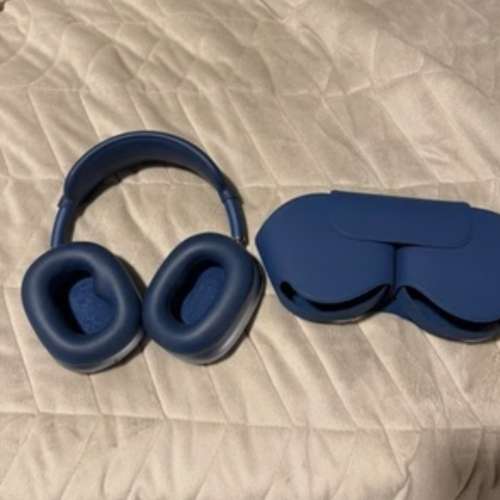 Apple AirPod Pro Max Over-Ear Noise-Canceling Headphones Sky Blue