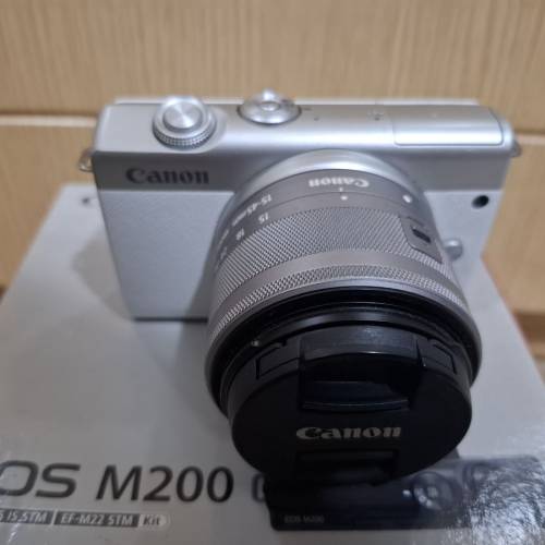 Canon EOS M200 15-45mm + 22mm kit set