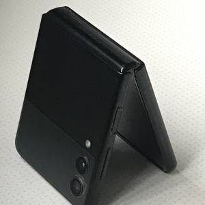 Samsung Galaxy Z Flip 3 **內屏有失感