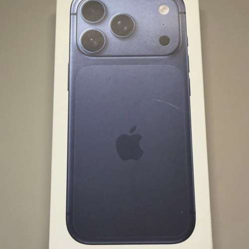 100% New iPhone17 Pro 256GB Blue 九龍灣地鐵站交收