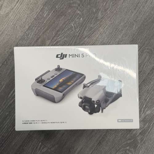 DJI Mini 5 Pro Fly MoreCombo Plus 套装，含 DJI RC2 无人机，全新未拆封