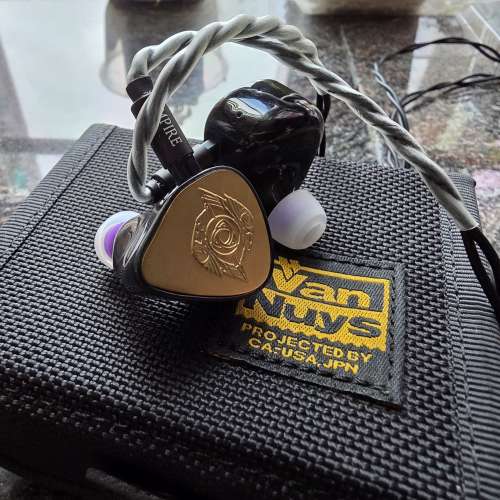 Empire ears Raven 限量磨沙金有單過保或可加錢換 sp3000cu