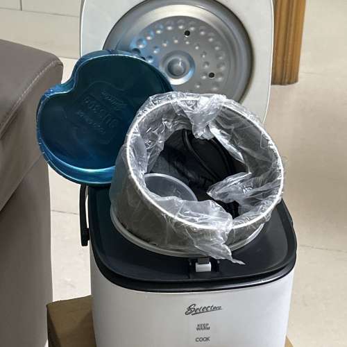 屯門良景輕鐵站交收 全新Selectpro JWS-6661B 電飯煲，內鍋為鈦金屬陶瓷塗層。容量...