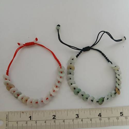 清存貨價出售，一手兩條 翡翠a玉9mm 平安扣手串，原價每條138元現二條共售138元，