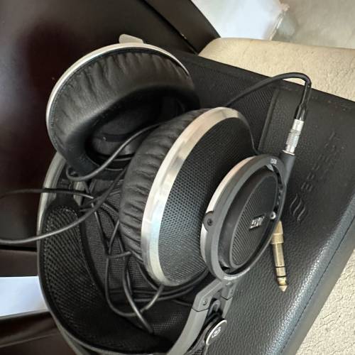 AKG K812 奧地利製