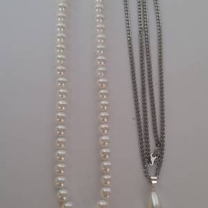 一手兩條8mm16寸 貝珠shell pearl頸鏈，及20x10mm 梨形吊墜純銀鉤配上24寸不銹鋼頸...