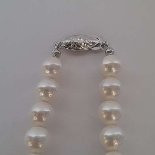 一手兩條8mm16寸 貝珠shell pearl頸鏈，及20x10mm 梨形吊墜純銀鉤配上24寸不銹鋼頸...