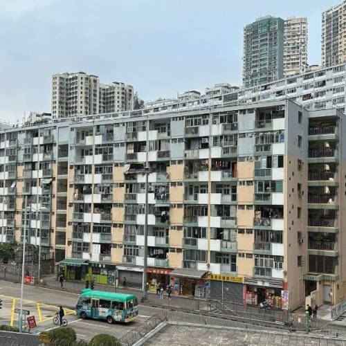 牛頭角花園大廈重建上門回收二手冷氣（包拆包搬包封窗），電器，雜物，五金廢料，熱...