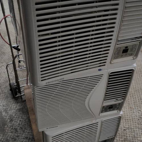 牛頭角花園大廈重建上門回收二手冷氣（包拆包搬包封窗），電器，雜物，五金廢料，熱...