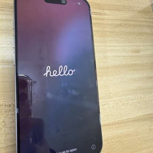 Apple iPhone 15pro 256GB 原色