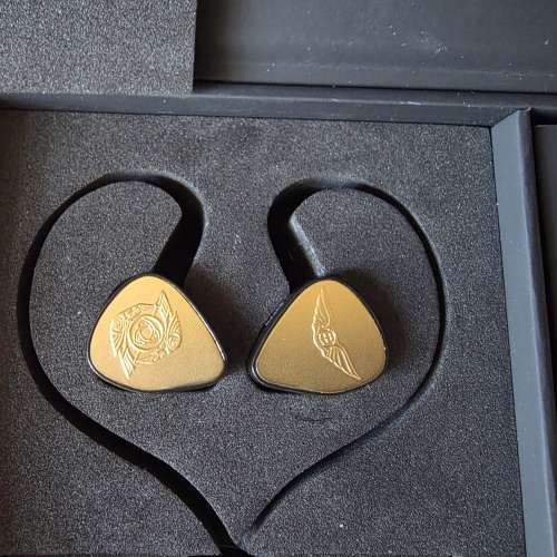 Empire ears Raven 限量磨沙金有單過保或可加錢交換 sp3000 cu