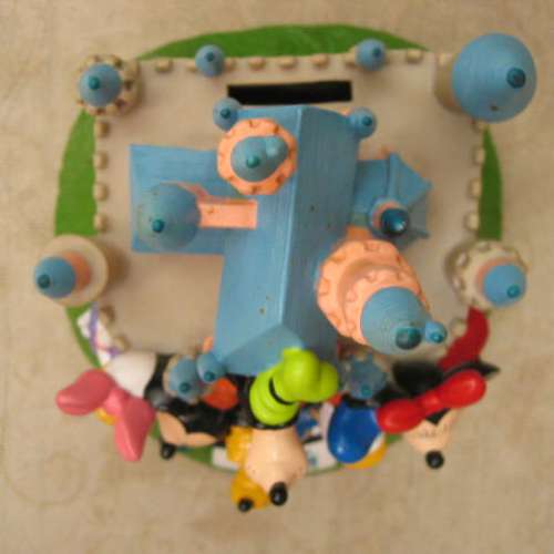 渣打銀行 迪士尼 群星城堡錢罌 一座 大大個