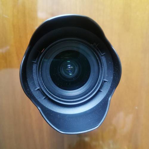 Olympus EZ 12-50mm kit 鏡。