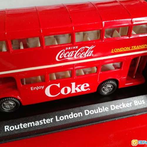 巴士模型(放在組合櫃的裝飾品)