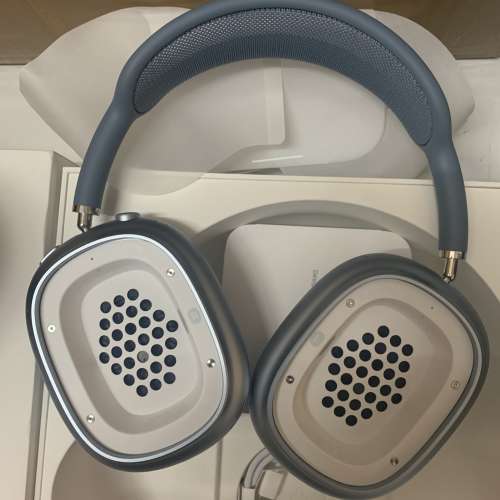 99%New Apple Airpods Max (USB-C) - Blue 保到4-10-2026