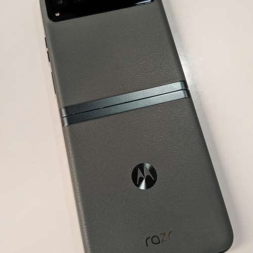 Motorola Razr 2023 Flip Fold 90%新