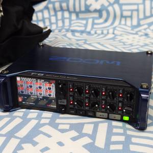 Zoom F8 連收音袋