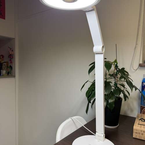 MOMAX Smart LED Desk Lamp