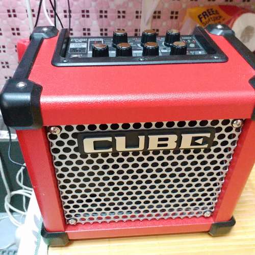 Roland cube guitar amp