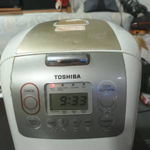 Toshiba 東芝 4mm 鍛造厚釜電飯煲 RC 18MMF1.  1.8公升 made in tailand 屯門良景邨...