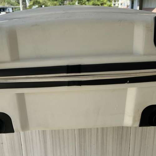 AMERICAN TOURISTER  (74CM) 4 wheels soft suitcase can expandable HK$150.00