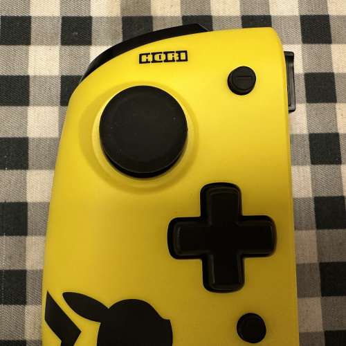 Switch 1 比卡釗 HORI 原廠專用手制 黃色 行貨 100%全新 只開盒檢查和試用 操作和功...
