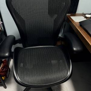極新Herman Miller Aeron Chair B Size 接近全新 人體工學椅 iPhone iPad macbook ...