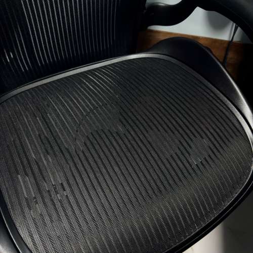 極新Herman Miller Aeron Chair B Size 接近全新 人體工學椅 iPhone iPad macbook ...