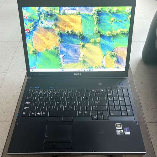 Dell Precision M6400 17 inch notebook laptop ( 機面貼上保護膠）