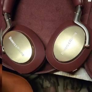 bowers & Wilkins Px8