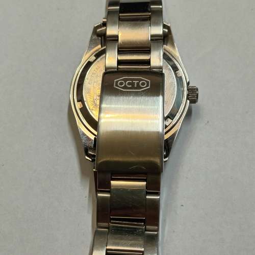 瑞士 樂都 電子表