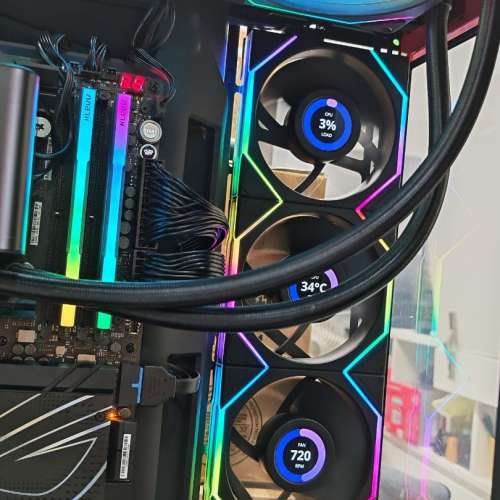 Intel Ultra 9 285K ROG Z890 HERO KLEVV 48GB 990PRO 1T ANTEC 1000W  Y70 機箱