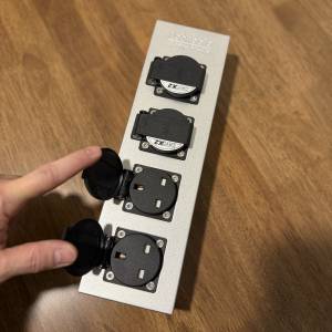 Labkable UK PowerTap Hifi 英式電源 拖板