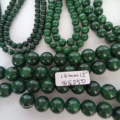 緬甸乾青珠串，4/6/8/10/12/14mm 全部長約15吋，珠圓玉滑滿綠色。每條價錢如照片顯...