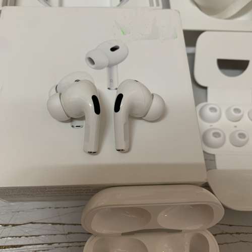 99%New Apple AirPods Pro 2 MagSafe Case (USB-C) MTJV3, 保到22-8-2026