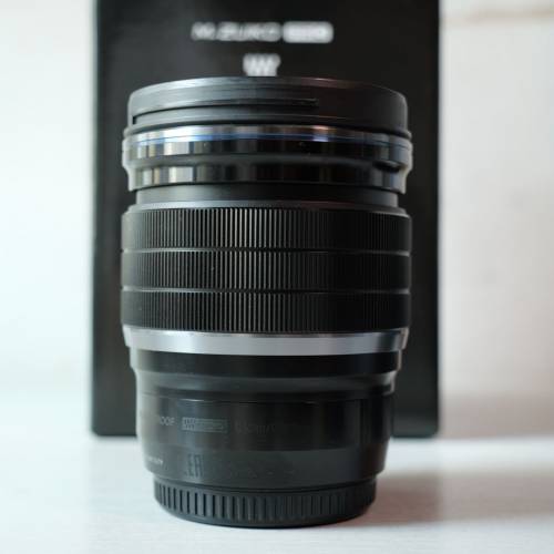 行貨 99% 新 Olympus 17mm F1.2 Pro