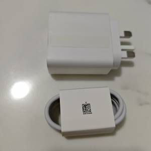 出售全新榮耀100W超級快充電器