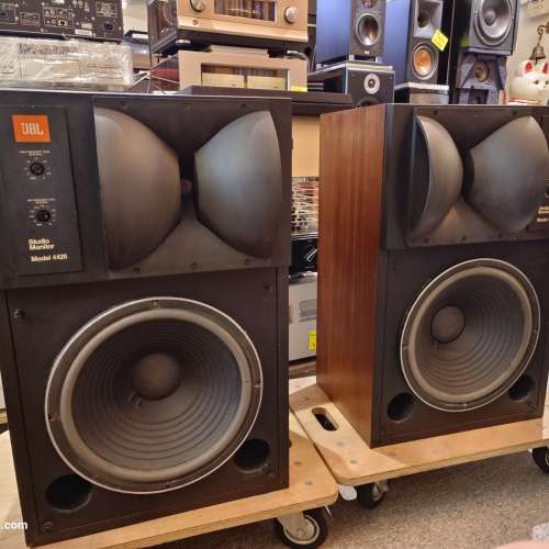 JBL 4425