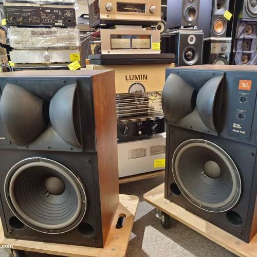 JBL 4425