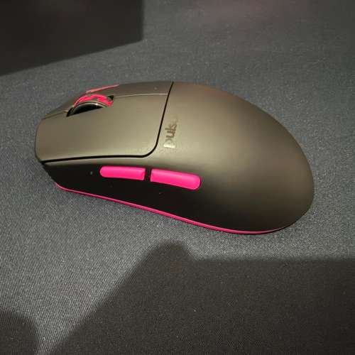 Pulsar Susanto-X 輕量無線遊戲滑鼠