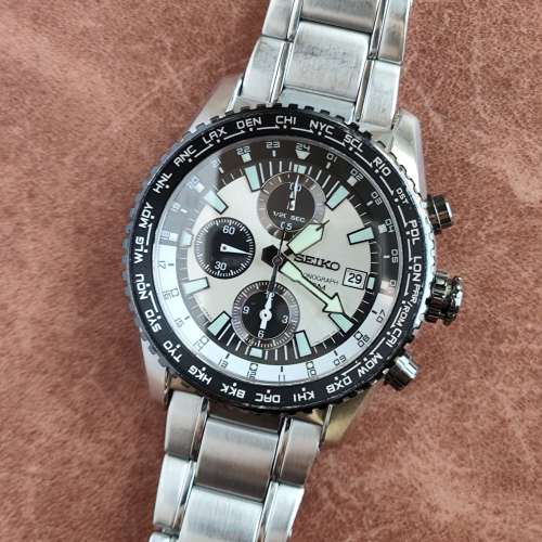 Seiko 電子石英計時表（40mm,7T92)
