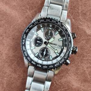 Seiko 電子石英計時表（40mm,7T92)
