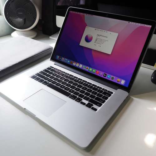 新淨Macbook pro 15 2015 mid
