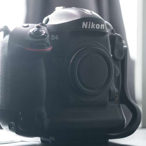 Nikon D4