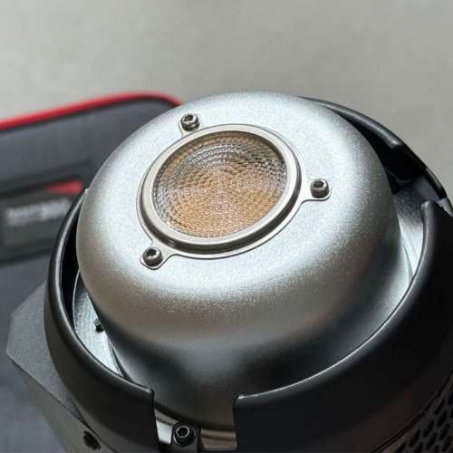 Aputure 300x (98% New)