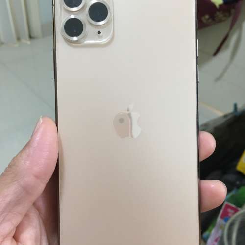 95%新 I Phone 11 pro max gold colour iOS 17.5.1（256GB)