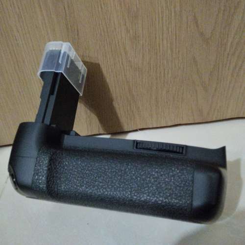 CANON 原廠BG-E7電池直倒