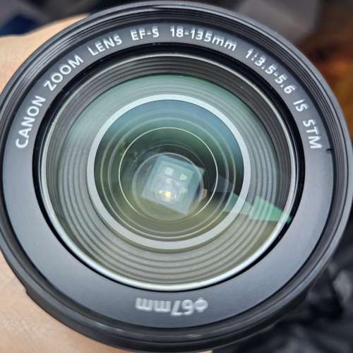 Canon 700D with 18-135mm kit len