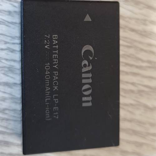 原裝 Canon LP-E17 battery + charge