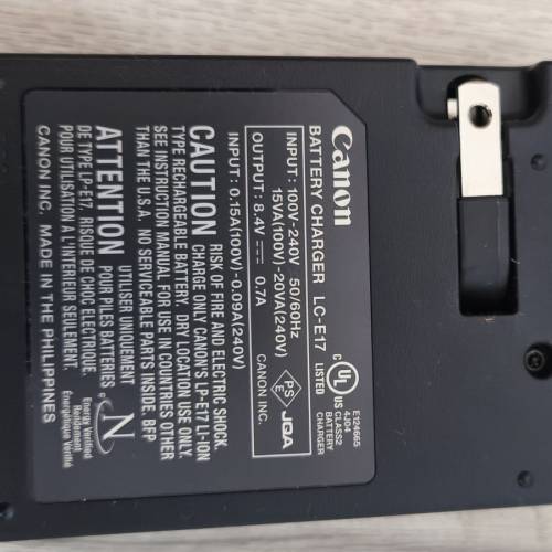 原裝 Canon LP-E17 battery + charge